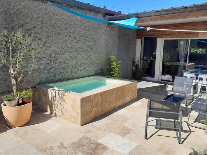 Gîte pour 4 personnes, avec piscine et terrasse à Plan-d'Orgon - 2