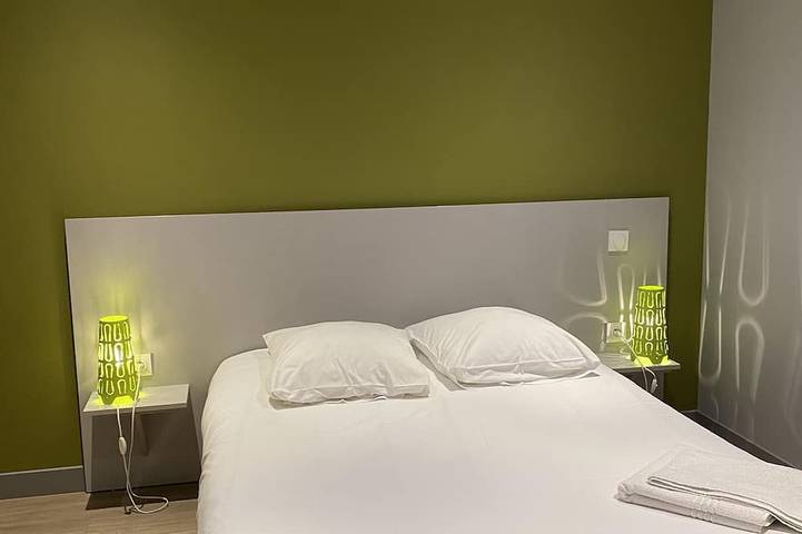 Gîte pour 4 personnes, avec terrasse dans Lac du Barrage de Grandval - 2