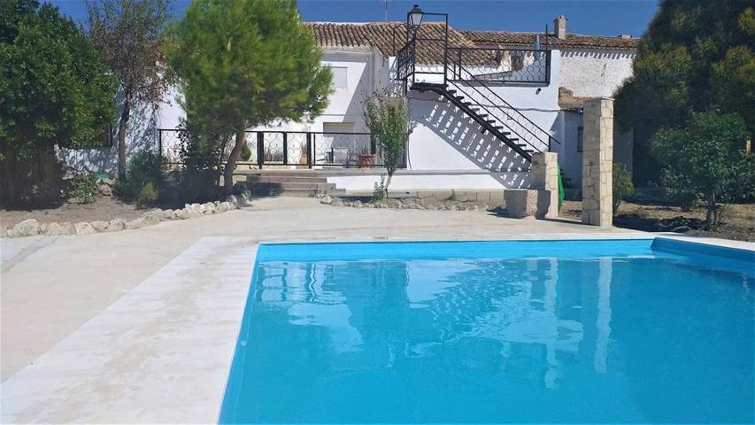 Casa rural para 8 personas, con piscina además de vistas y jardín en La Manchuela - 2