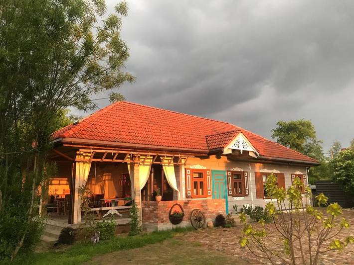 Ferienhaus für 8 Personen, mit Pool und Ausblick sowie Garten - 1