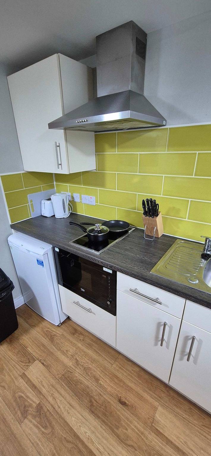 Entire studio, Modern Budget Single Studio in Central Nottingham in Nottingham, East Midlands