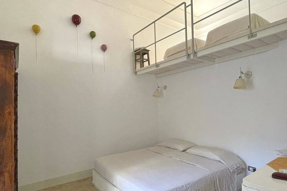 Ganze Wohnung, Charming little house with terraces in Salento, Galatone, Puglia in Galatone, Golf von Tarent