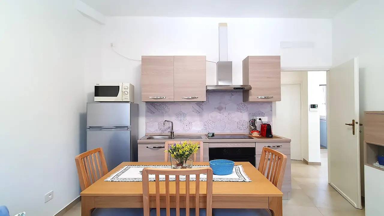 Ganze Ferienwohnung, Ferienwohnung für 4 Personen (50 m²) in Luino in Luino, Comune di Luino