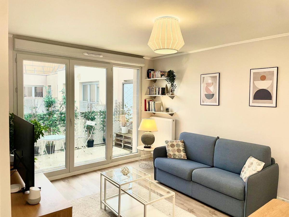 Appartement entier, Urban Nest - Paris - Cdg - Parking & Confort in Les Pavillons-sous-Bois, Seine-Saint-Denis