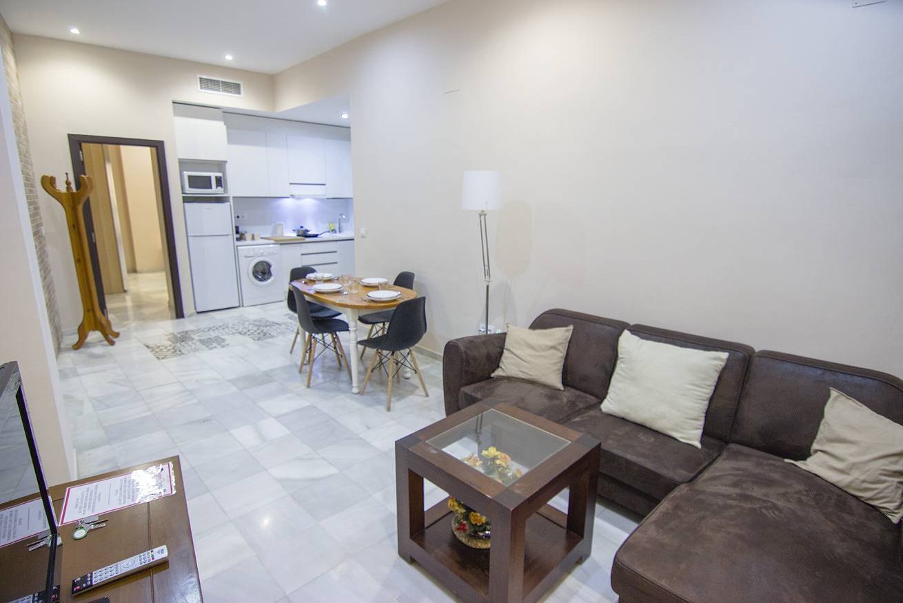 Entire apartment, Rentalsevilla Apartment in the Santa Cruz Neighborhood in Casco Antiguo, Sevilla