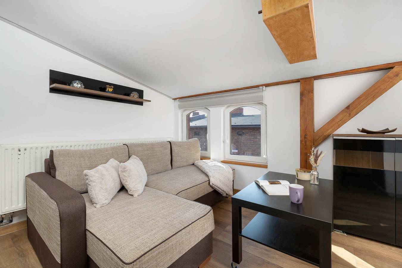 Ganze Ferienwohnung, A Stylish Studio for Two | Historic Nikiszowiec in Kattowitz, Schlesien