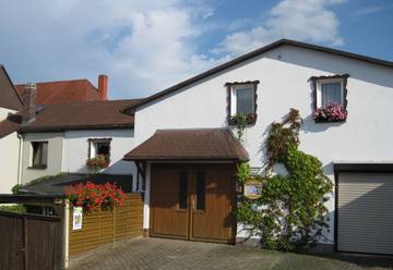 Ferienwohnung für 4 Personen, mit Garten, kinderfreundlich in Ilmenau