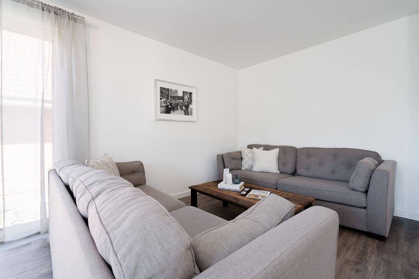 Ganze Wohnung, Moderne Ferienwohnung mit beheiztem Pool, Balkon und Terrasse in Ostseenähe in Ratekau, Ostholstein
