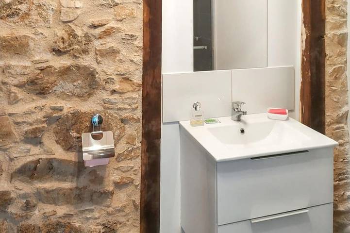 Location de vacances pour 4 personnes, avec piscine et jardin, animaux acceptés à La Porcherie - 3