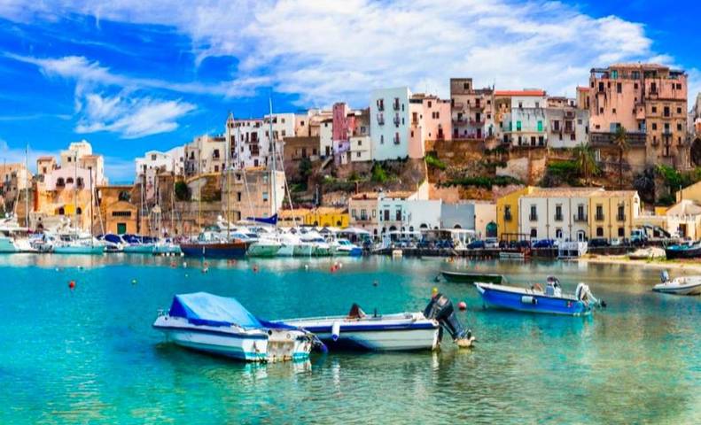 Boot für 4 Personen, mit Ausblick und Pool, mit Haustier in Italien - 2