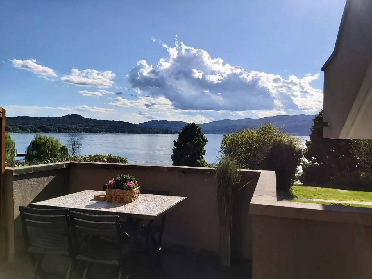 Appartement entier, 4 Pièces 6 Personnes in Ispra, Comune di Ispra