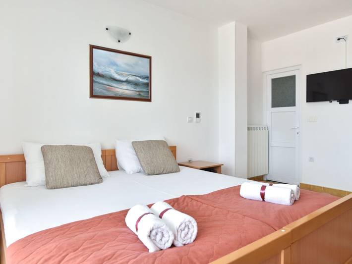 Gîte pour 3 personnes, avec balcon dans Tivat - 3