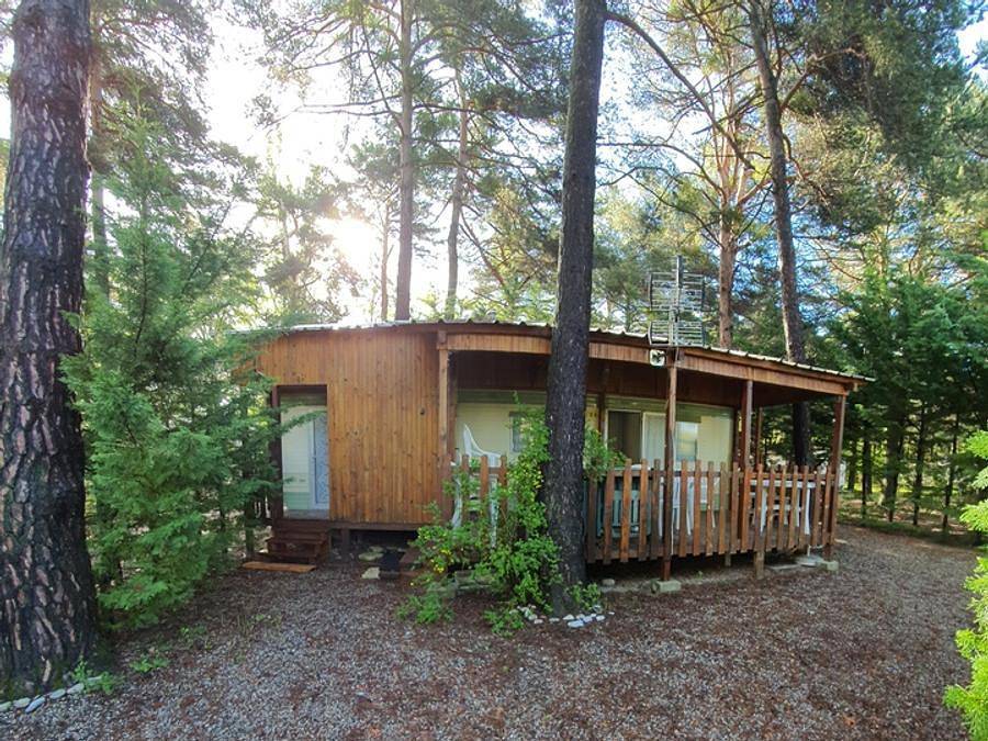 Camping Solaire du Petit Buech - Mobilhome 4 personnes - Mobil-home Vintage 2 chambres in Saint-Pierre-d'Argençon, Région de Gap