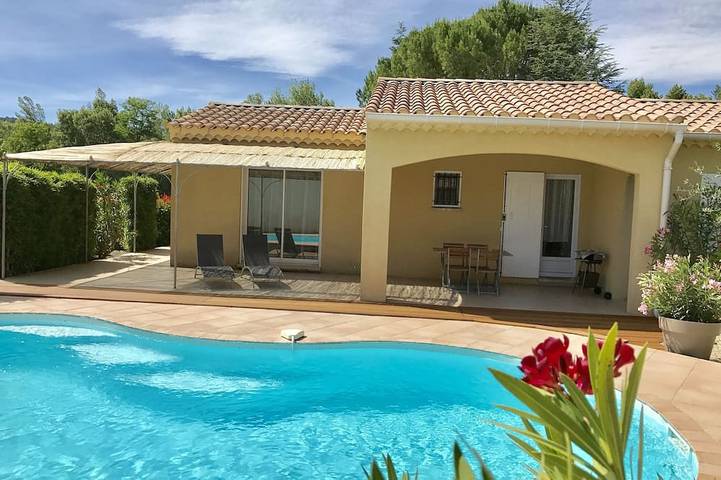 Villa pour 2 personnes, avec jardin et terrasse, animaux acceptés