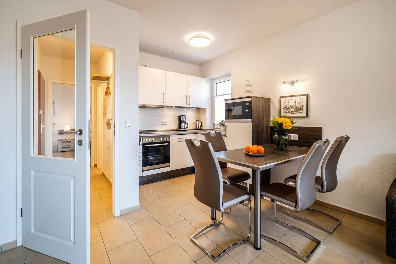 Ganze Wohnung, Liebevoll eingerichtete Ferienwohnung mit 1 Schlafzimmer in bester Lage in Hafen Büsum, Hauptstrand Büsum