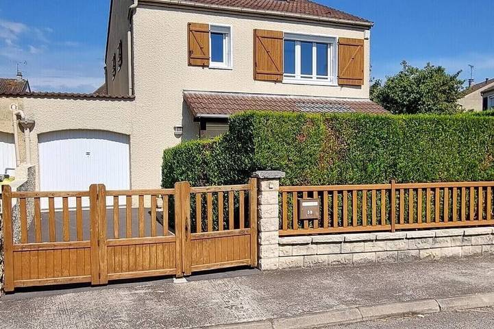 Maison de vacances pour 8 personnes, avec Jardin à Villepinte
