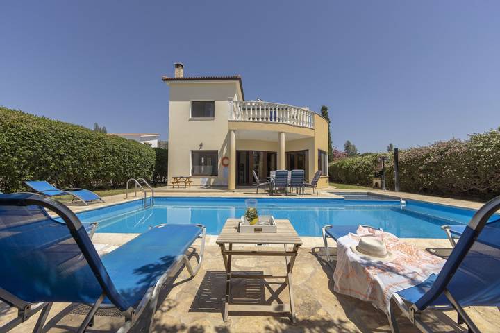 Villa für 7 Personen, mit Garten - 1