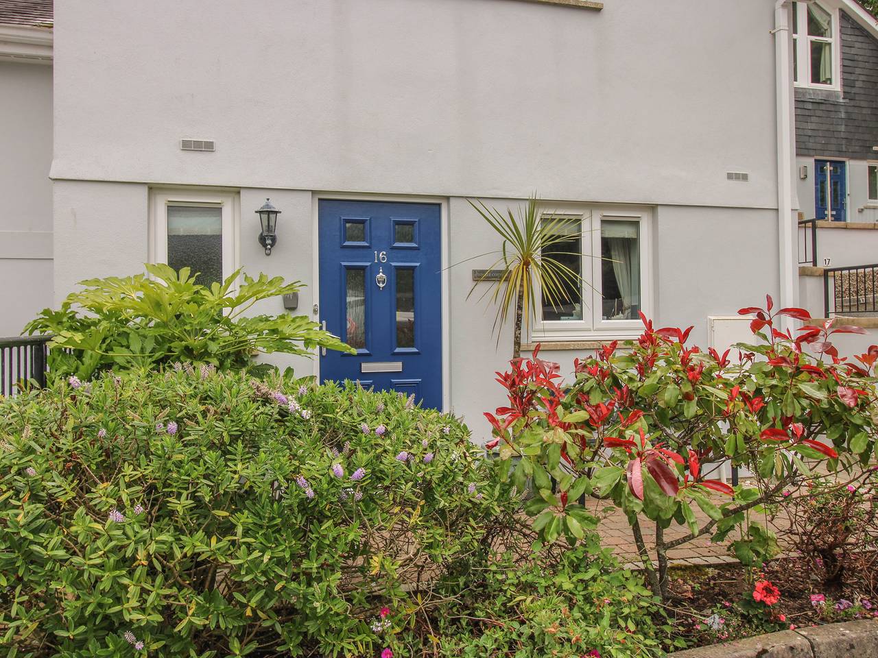 16 Bolt Head in Salcombe, Devon