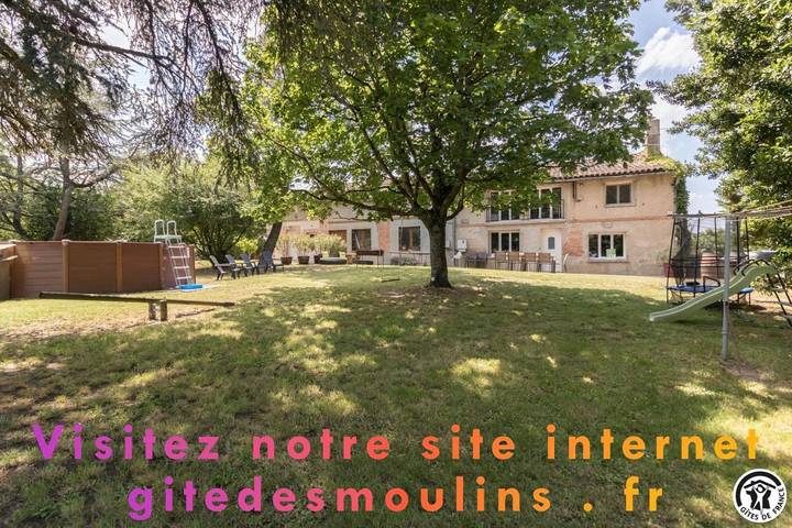 Maison de vacances pour 15 personnes, avec jardin ainsi que piscine et jacuzzi, adapté aux familles