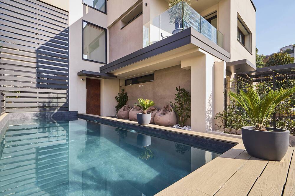 Villa Gio's Elite : Villa di Design con Piscina e Servizi Vip Autodromo Monza in Monza, Brianza