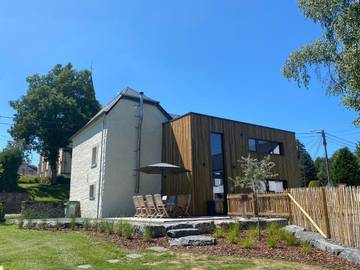 Location de vacances pour 10 personnes, avec jardin et vue à Fauvillers