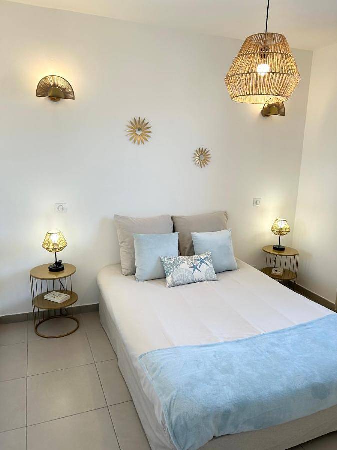 Gîte pour 2 personnes, avec vue dans Office De Tourisme De Propriano - 4