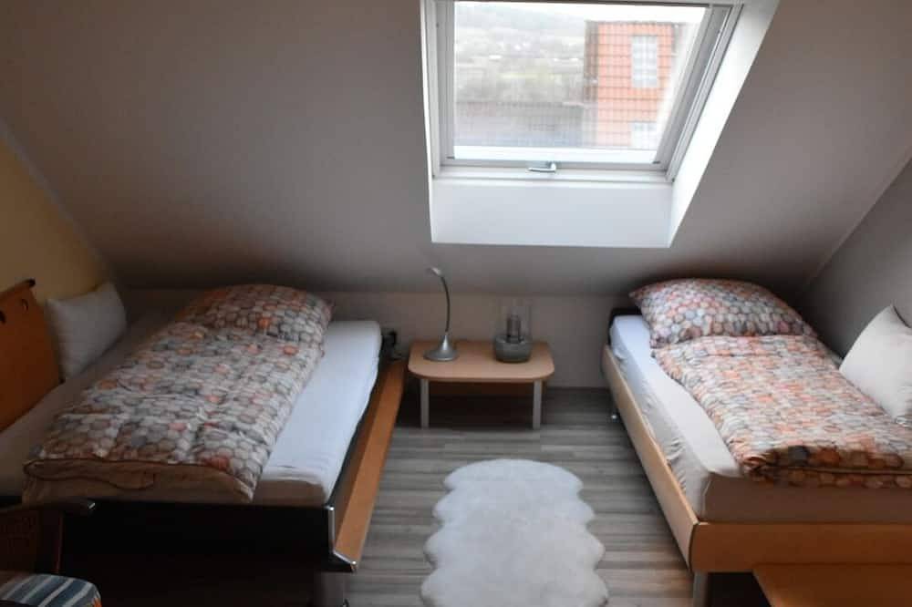 Ganze Wohnung, Mittelpunkt Fichtelgebirge, Fränkische Schweiz, Frankenwald in Himmelkron, Oberes Maintal - Coburger Land