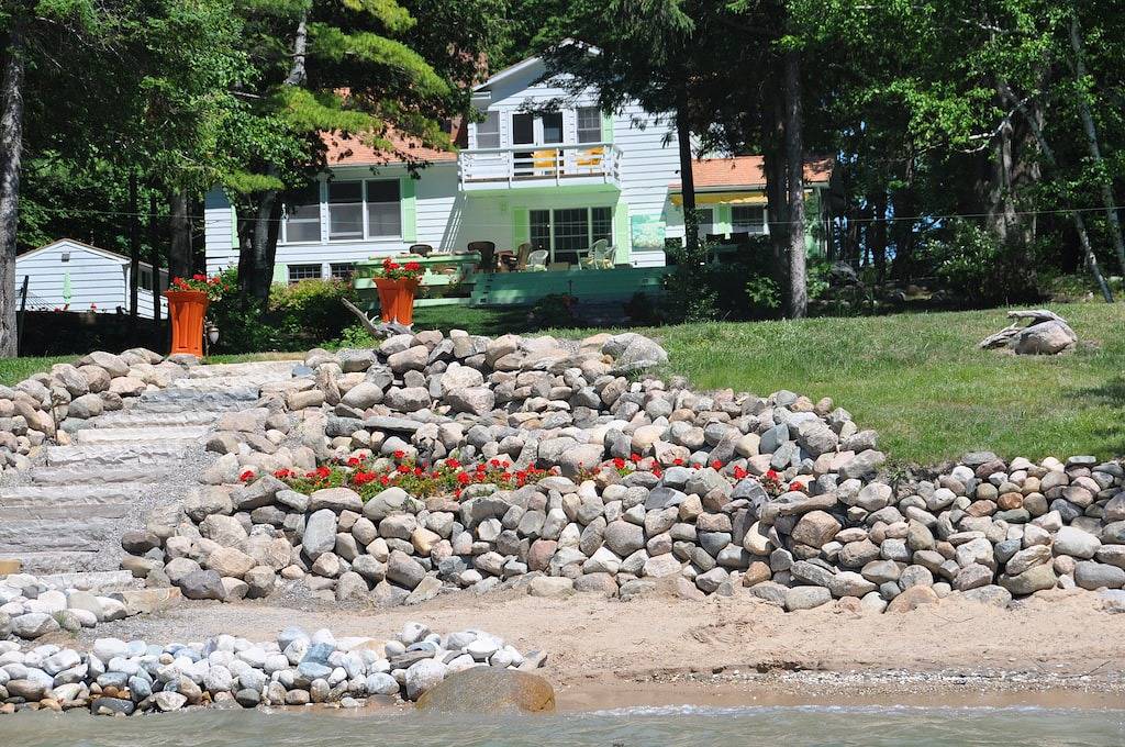Vacation House for 16 Guests in Lake Michigan, Torch Lake