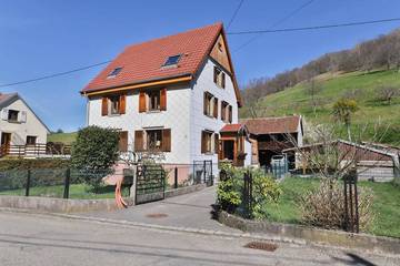 Gîte pour 12 personnes, avec jardin à Sondernach