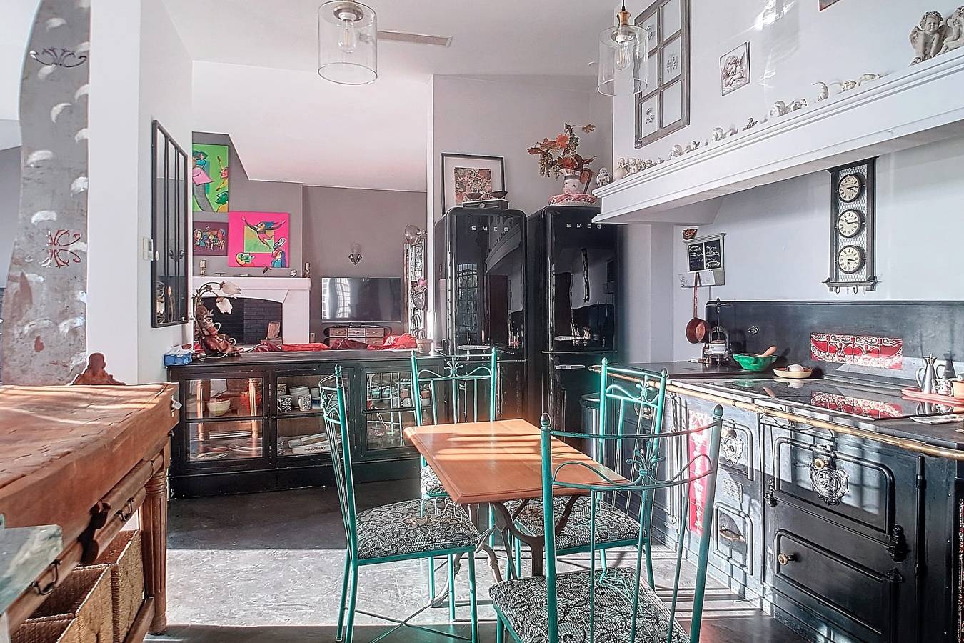Spacious house with pool in Castellet in Le Castellet, Region de Toulon