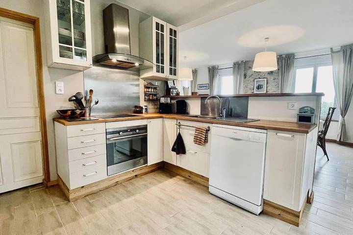 Location de vacances pour 6 personnes, avec vue et jardin à Roscanvel - 4