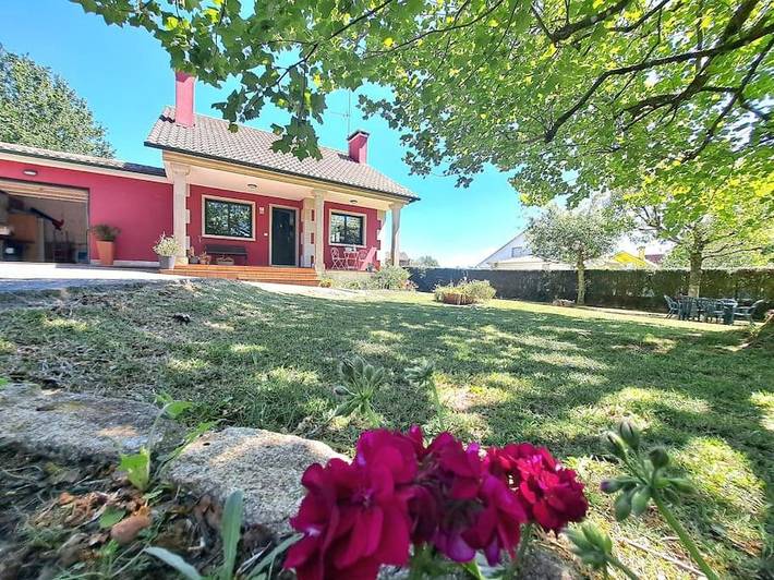 Location de vacances pour 6 personnes, avec jardin ainsi que piscine et vue à Tomiño - 4