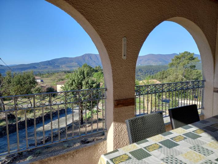 Gîte pour 6 personnes, avec piscine à Chambonas - 3