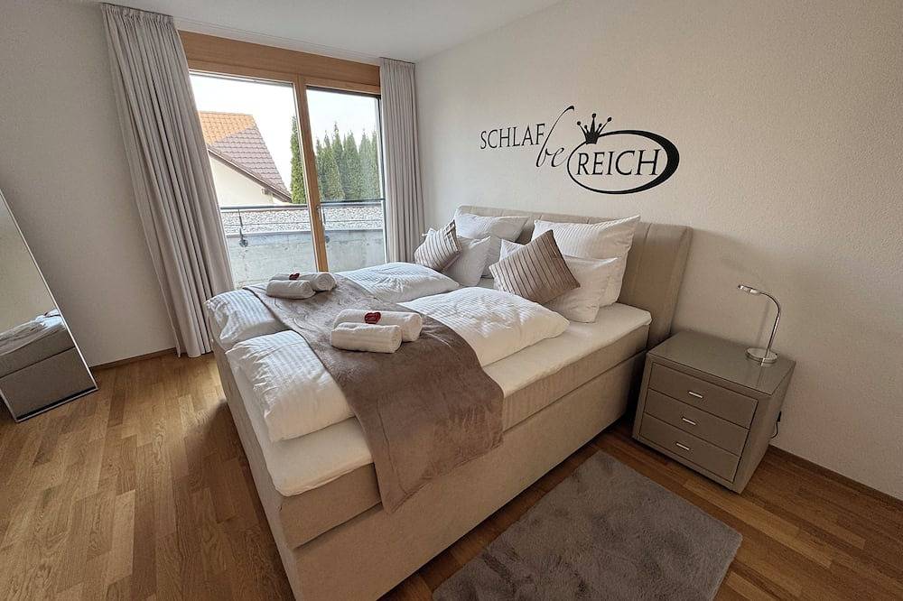 Ganze Wohnung, Arenenberg-Panorama – Traumhafte Ferienwohnung mit Bodenseeblick in Salenstein, Untersee
