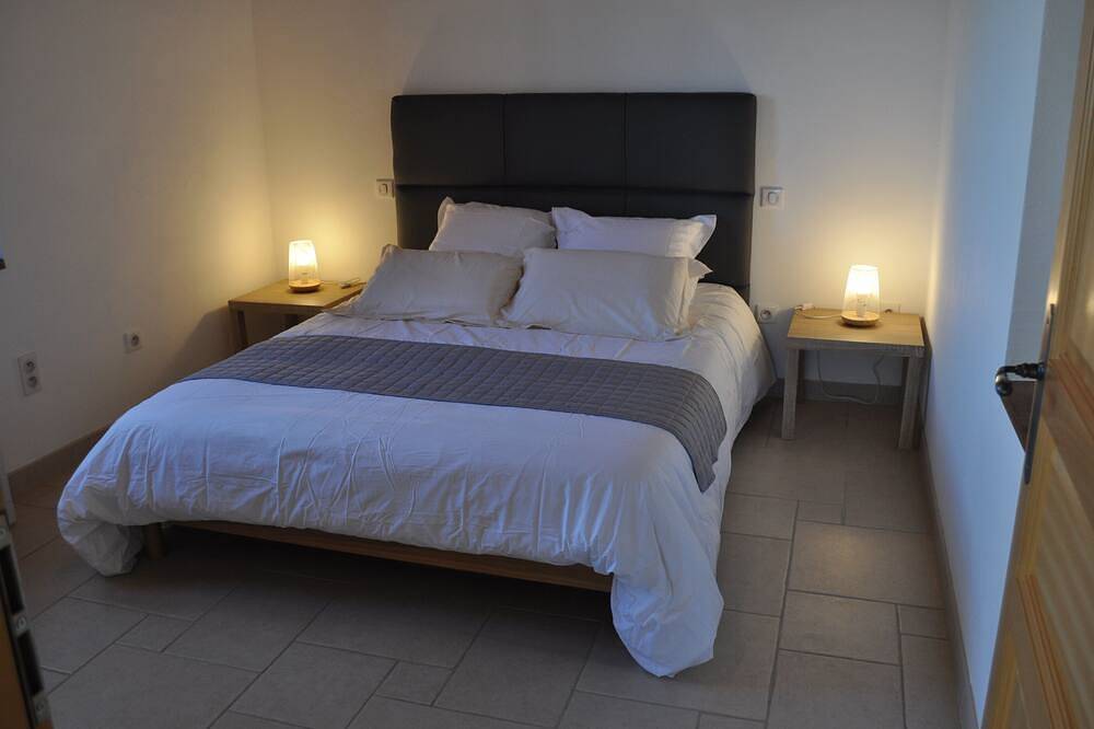 Cottage for 4 people in Sainte-Foy-de-Longas, Périgord Pourpre