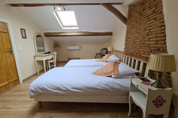 Gîte pour 6 personnes, avec balcon et jardin à Saint-Antoine-Cumond - 4