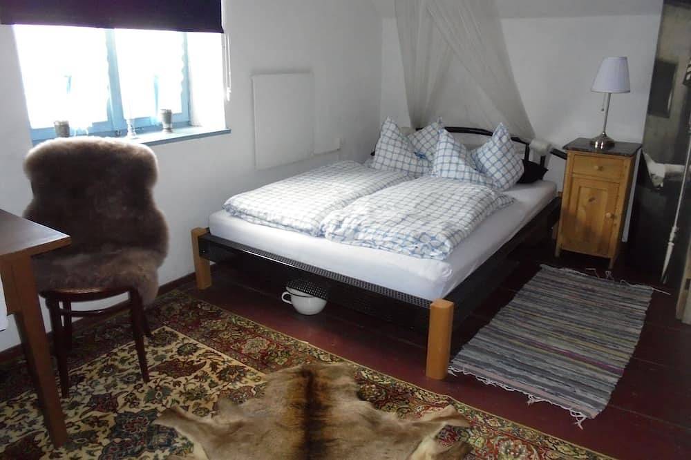 Ganze Wohnung, Romantische Ferienhaus (69 qm) für bis zu 2 Personen in Weiden in der Oberpfalz, Naturpark Nördlicher Oberpfälzer Wald