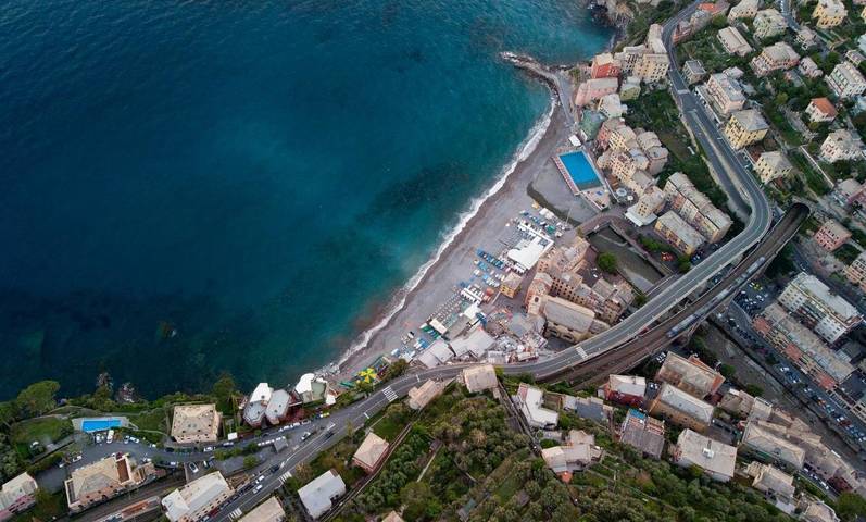 Location de vacances pour 5 personnes, avec piscine ainsi que vue et jardin, animaux acceptés à Sori - 3