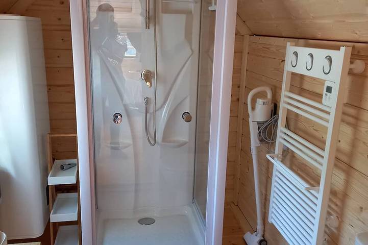 Location de vacances pour 12 personnes, avec jardin à Cléguérec - 4