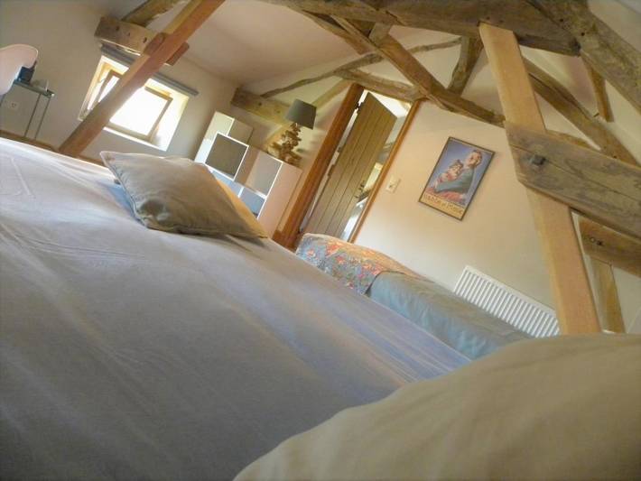 Chambre d’hôte pour 4 personnes, avec piscine ainsi que jardin et vue à Couloumé-Mondebat - 4