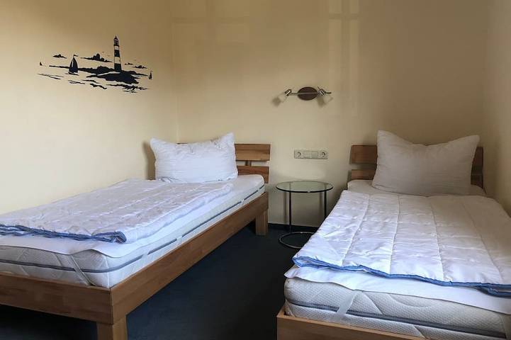 Reetdachhaus Weißdorn 1 - Ferienhaus Weißdorn 1 im Feriendorf Puddeminer Wiek in Puddemin, Poseritz