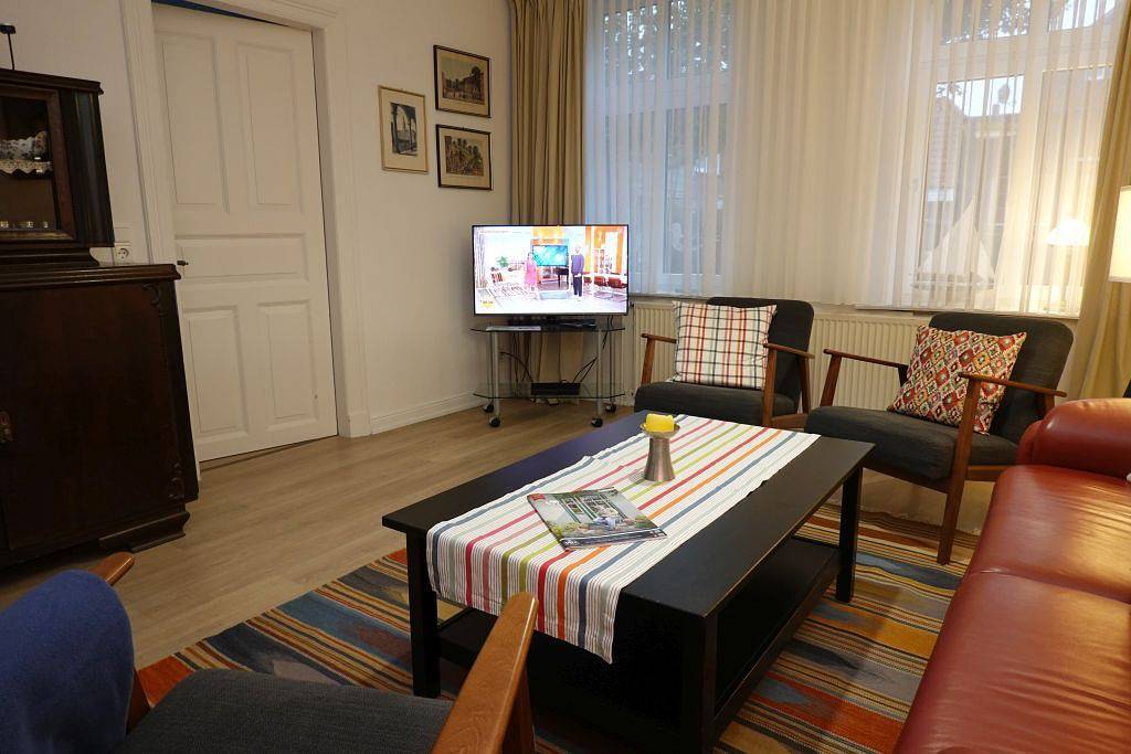 Ganze Wohnung, Willkommen in der Ferienwohnung Wilma – ein Ort, an dem Nostalgie auf Moderne trifft! in Wyk auf Föhr (Stadt), Wyk auf Föhr