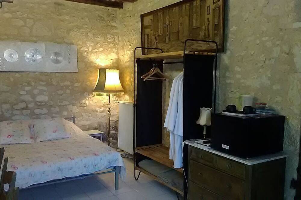 Manoir Le Cristal, Futuroscope a partir de  33 euros ! in Beaumont (Vienne), Vienne (France)