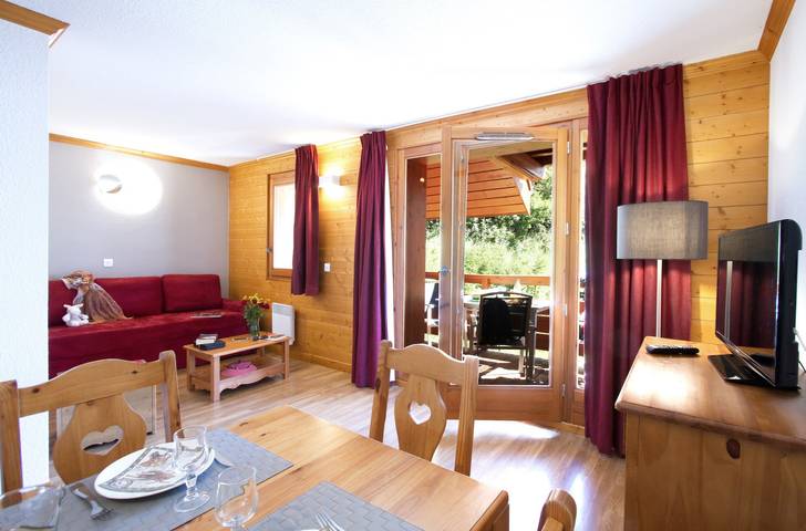Vakantiewoning voor 8 personen, with Balkon and Zwembad as well as Sauna in Valloire