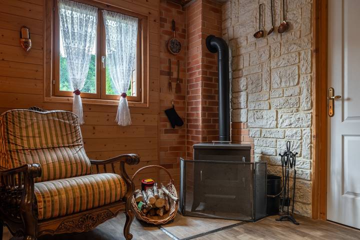 Chalet des Charbonneux, avec terrasse privée in Le Ménil, Parc naturel régional des Ballons des Vosges