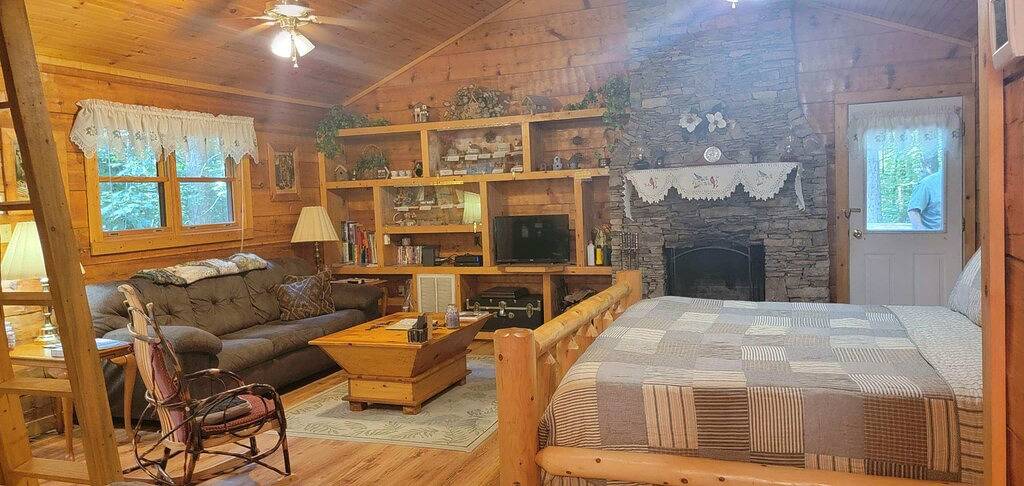 Die Magnolie (Smokey Mtn Cabin mit Whirlpool) in Blount County