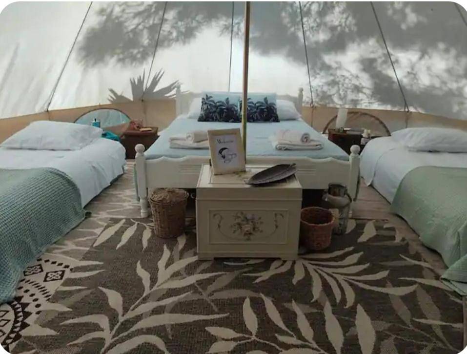 Tent in Kalamaki (Kreta), Heraklion region