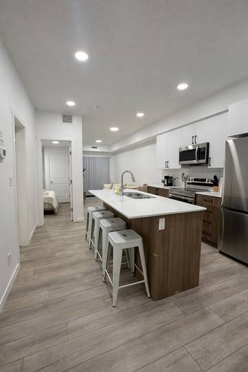 Vacation Rental for 4 Guests in Edmonton, Alberta, Picture 4