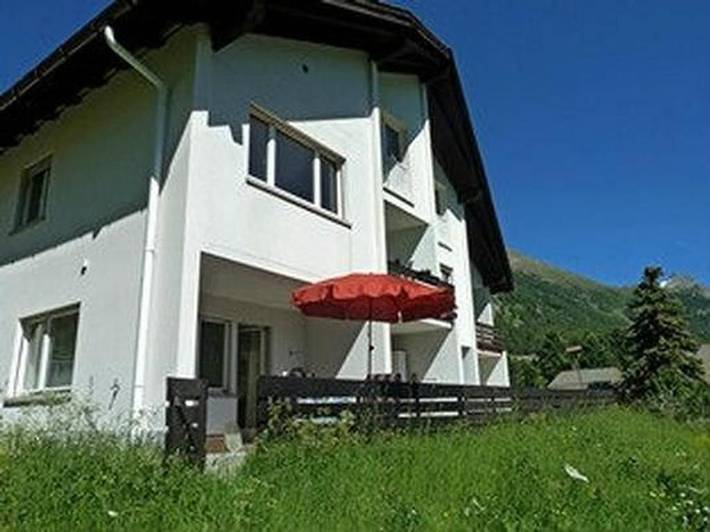 Ferienwohnung für 4 Personen, mit Balkon und Garten in Pontresina