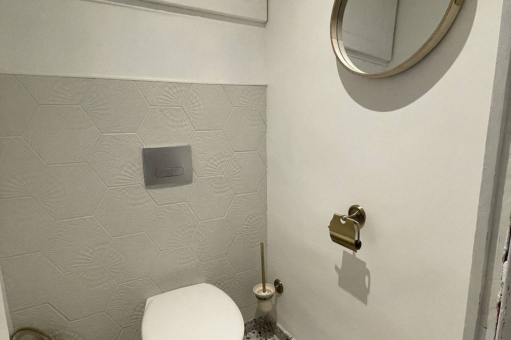 Entire apartment, Cocon Coquelicot au Charme Indéniable in Cotignac, Brignoles region